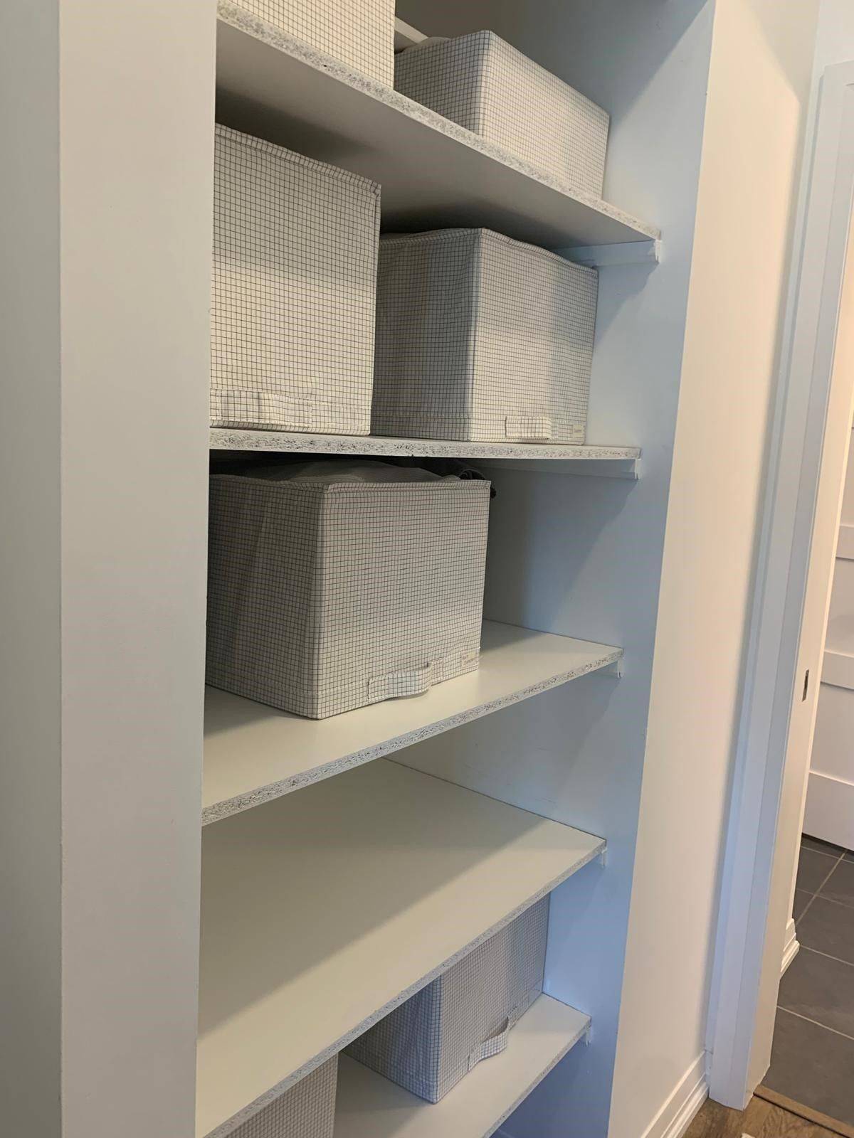Mississauga, ON L5R 1B2,75 Eglinton AVE #905