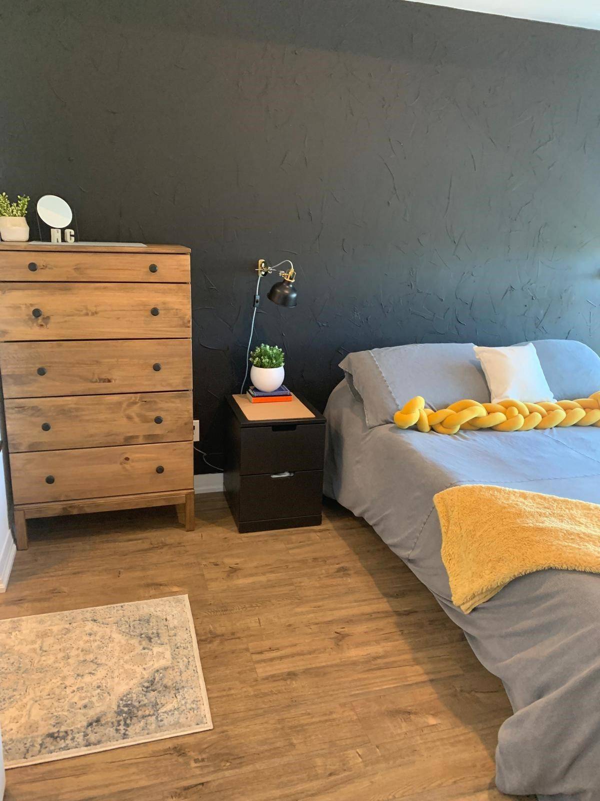 Mississauga, ON L5R 1B2,75 Eglinton AVE #905