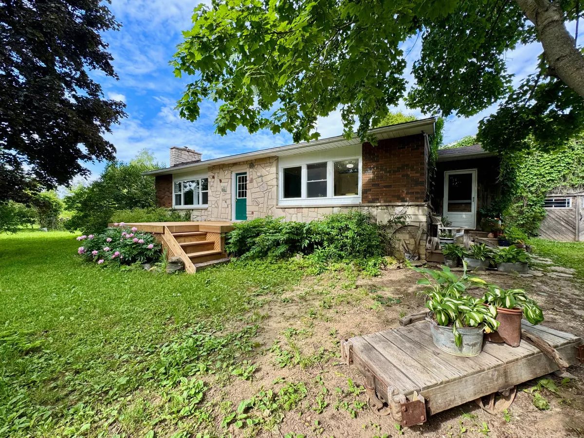 Northern Bruce Peninsula, ON N0H 1W0,158 Forty Hills RD