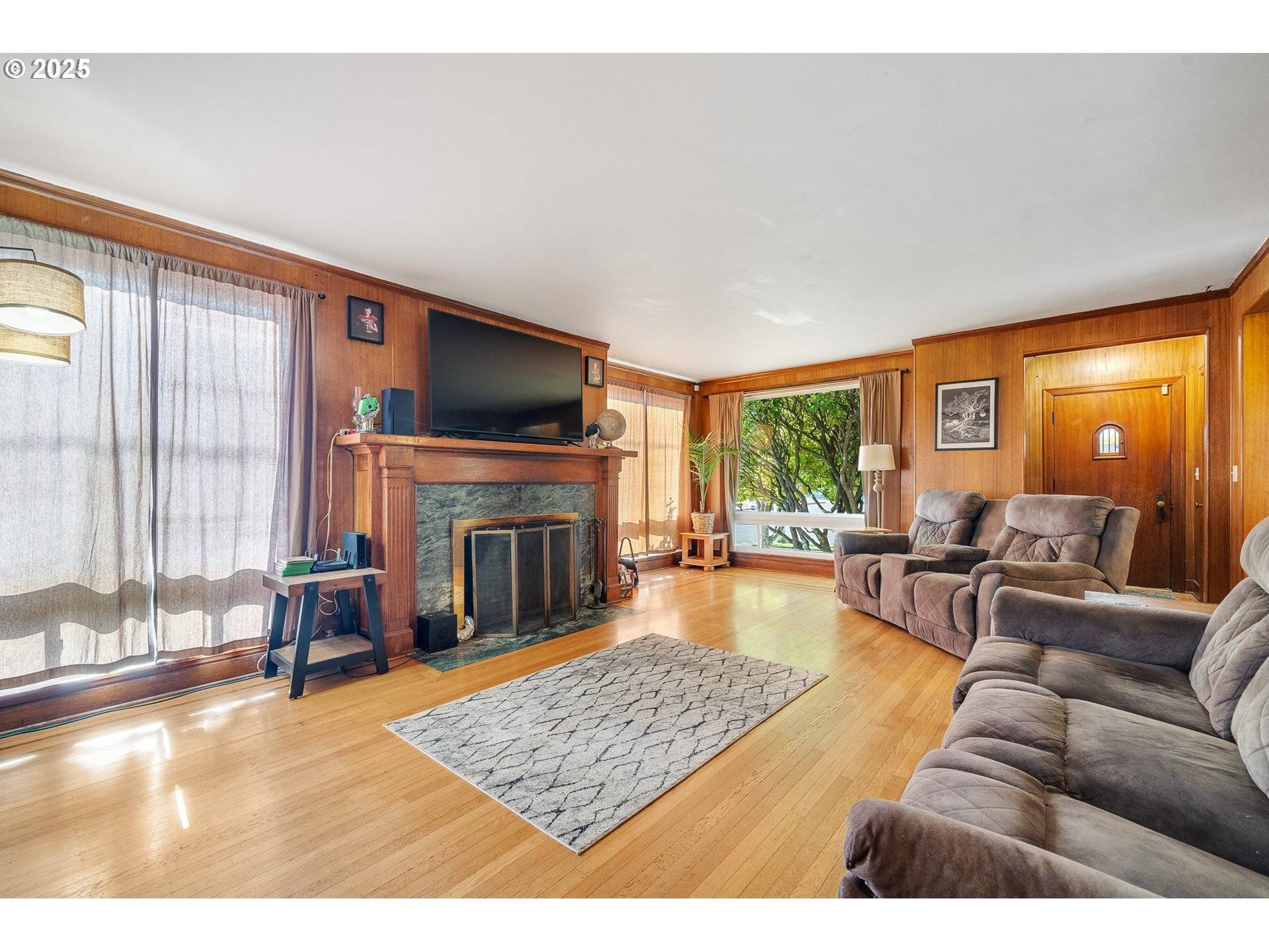 Tillamook, OR 97141,1703 4TH ST