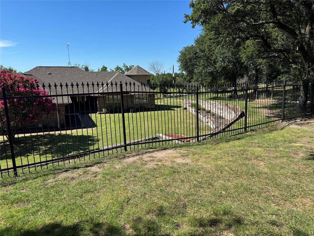 Willow Park, TX 76087,302 Fairway Court