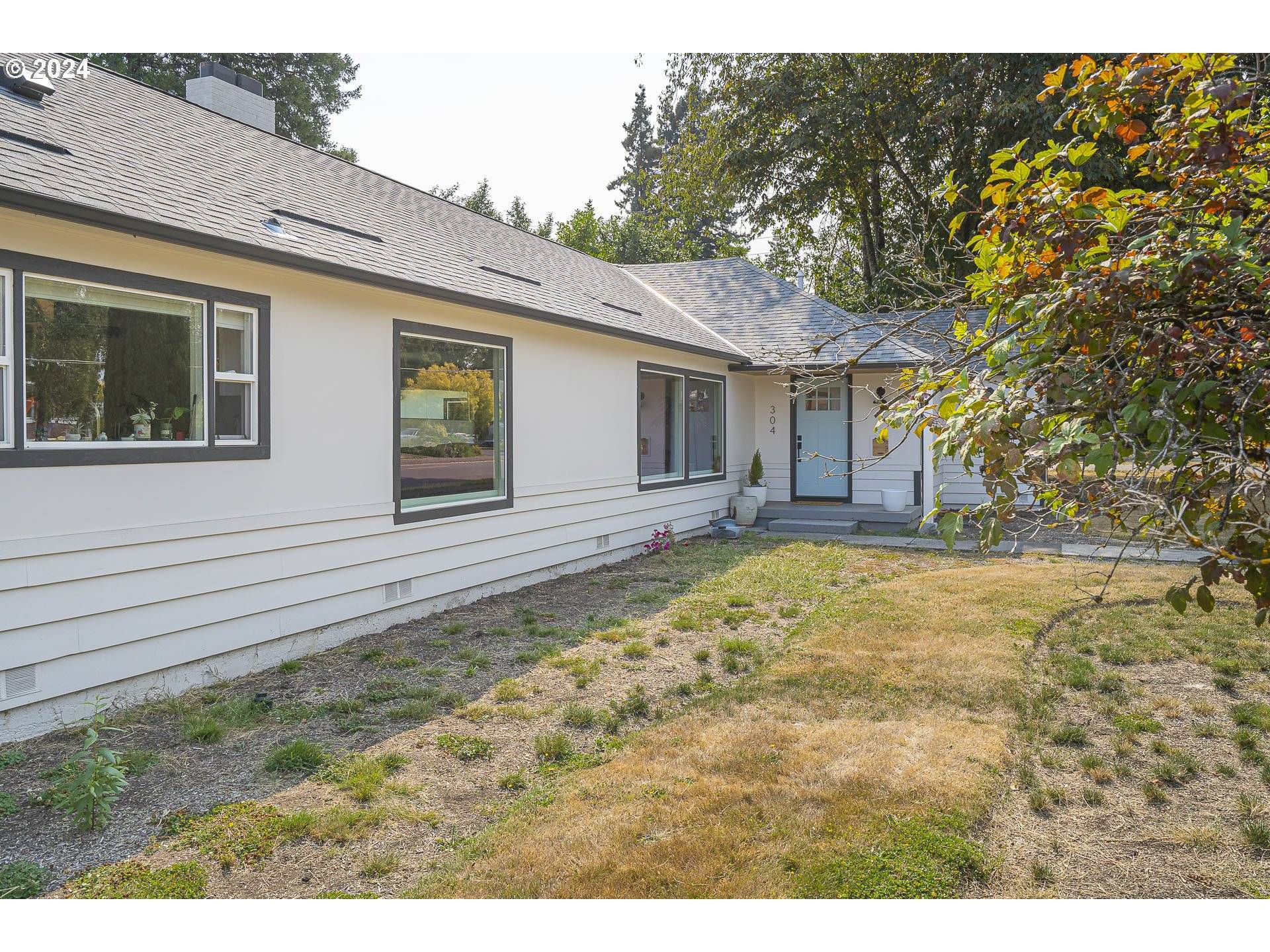 Newberg, OR 97132,304 S COLLEGE ST