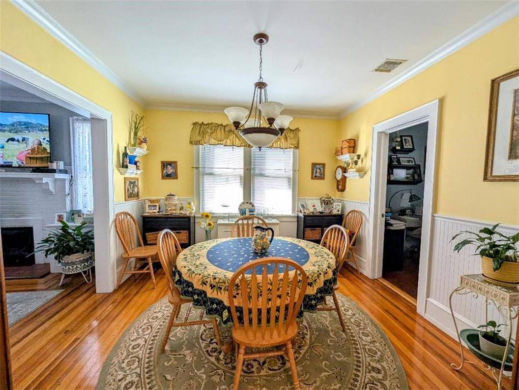 Rockaway Beach, NY 11694,253 Beach 128th ST