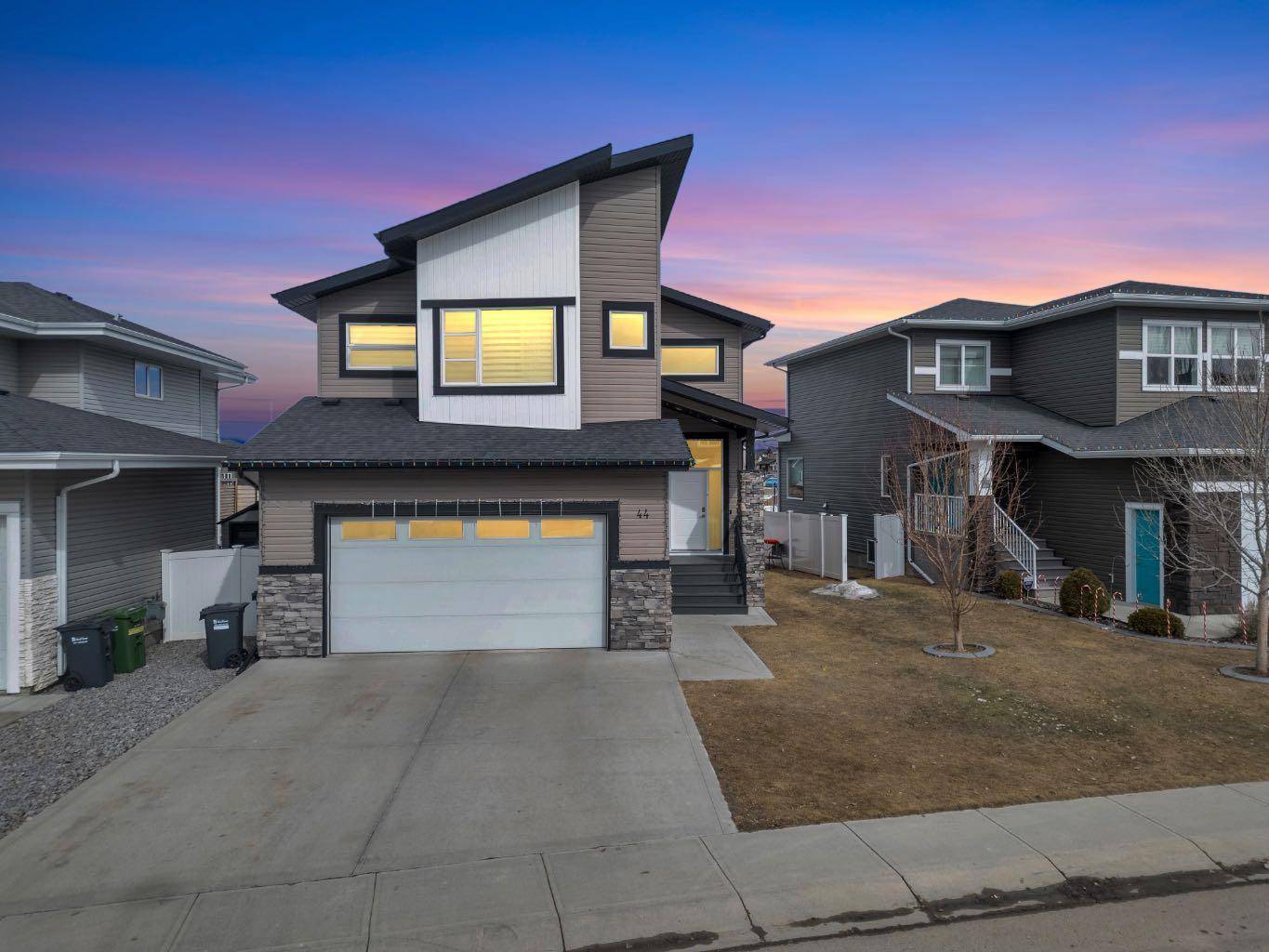 Red Deer, AB T4R 0N6,44 Vancouver CRES
