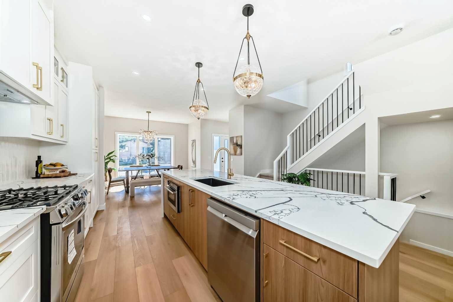 Calgary, AB T3B 2K6,4816 70 ST Northwest