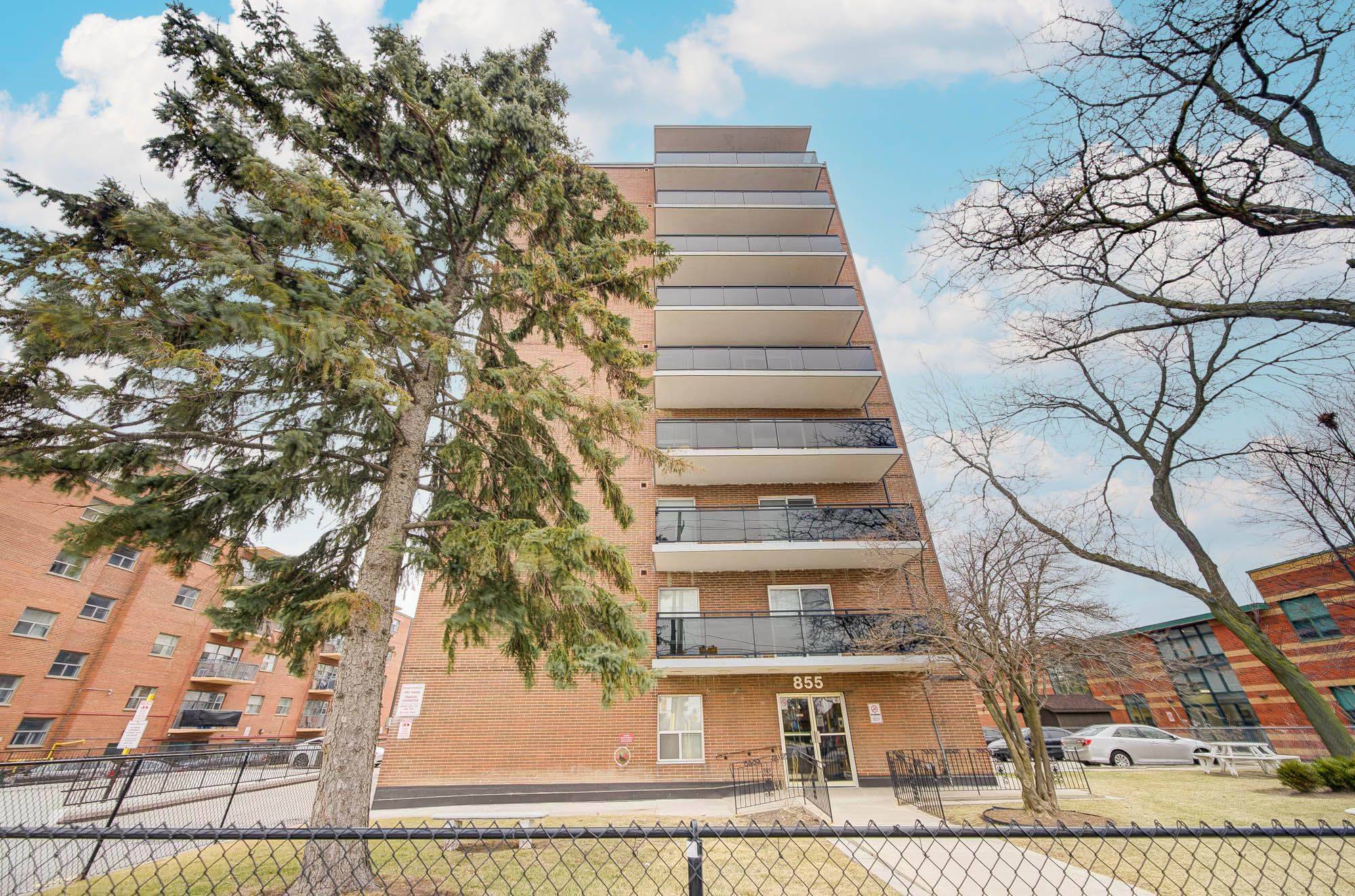 Toronto E04, ON M1K 2E3,855 Kennedy RD #403
