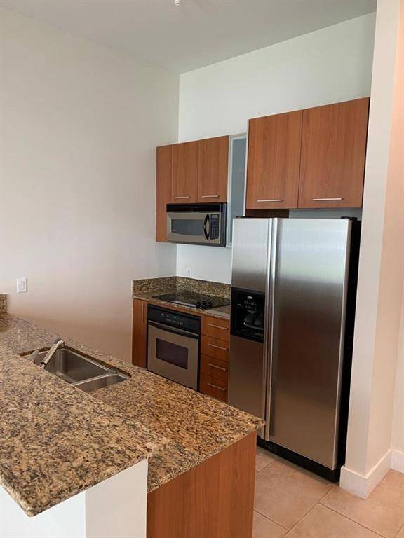 Miami, FL 33156,[StreetName,UnitNumber,StreetNumber,StreetDirPrefix]