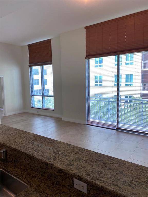 Miami, FL 33156,[StreetName,UnitNumber,StreetNumber,StreetDirPrefix]