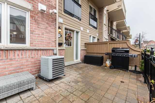 Mississauga, ON L5M 8C9,4975 Southampton DR #272