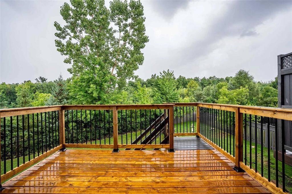 Oakville, ON L6M 5G7,2420 VALLEYRIDGE DR