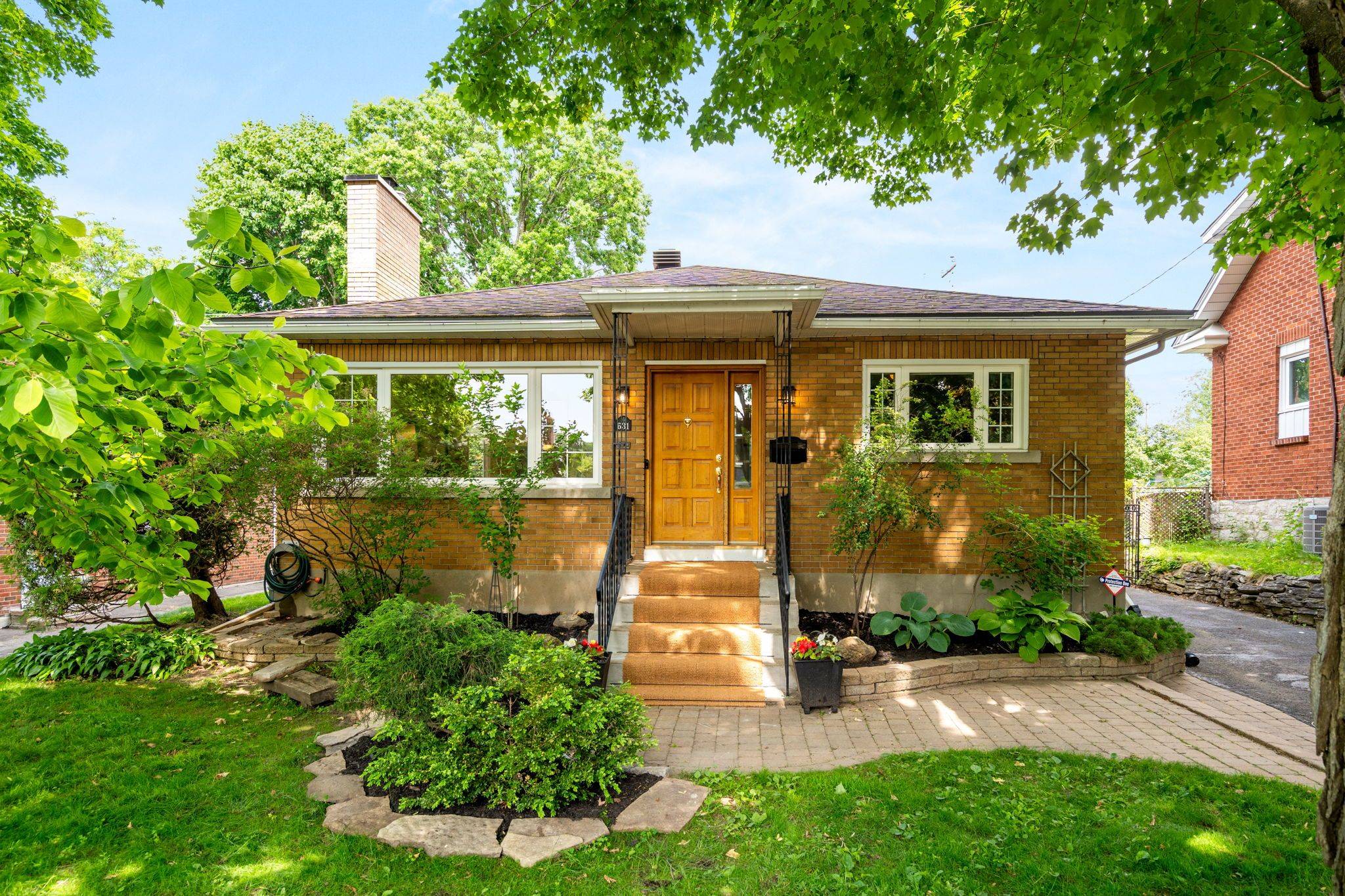 Carlingwood - Westboro And Area, ON K2A 3E3,631 Rowanwood AVE
