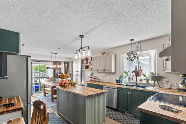 Grande Prairie, AB T8X1H3,9038 103 AVE