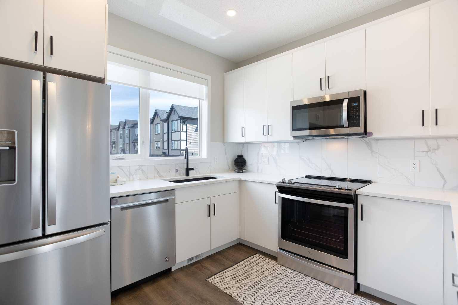 Calgary, AB T2X 0C6,896 Belmont DR SW