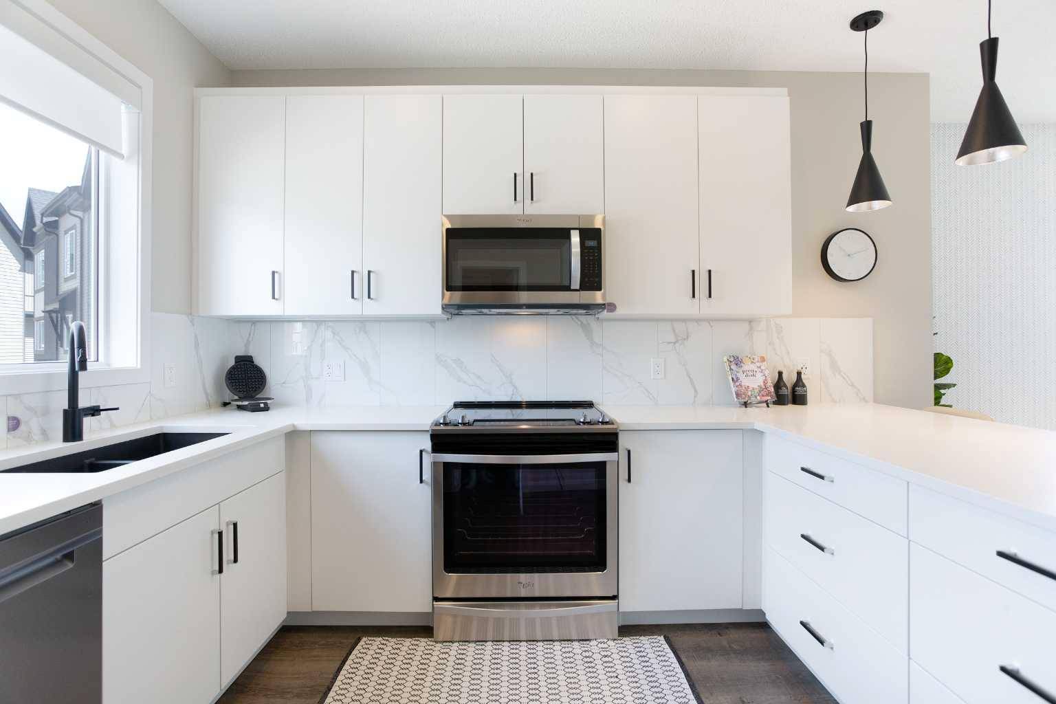 Calgary, AB T2X 0C6,896 Belmont DR SW