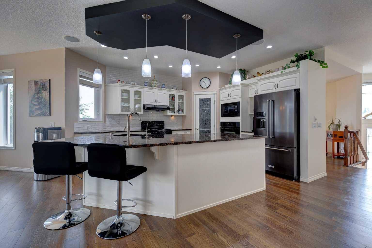 Calgary, AB T3M0E7,2 Cranridge HTS SE