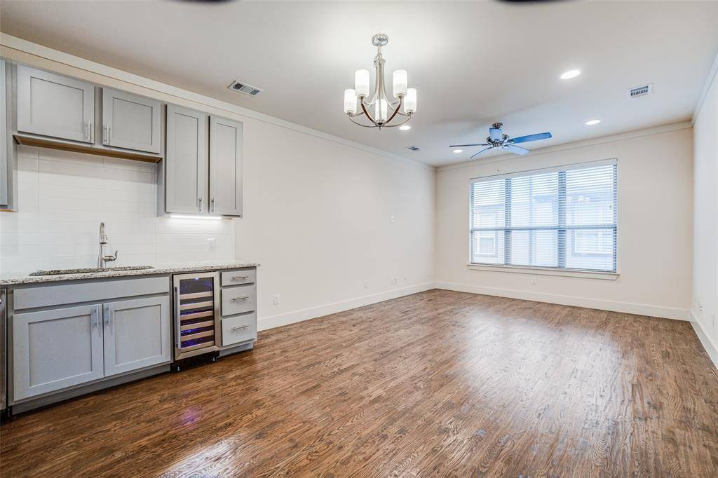 Dallas, TX 75219,4316 Hartford Street #4