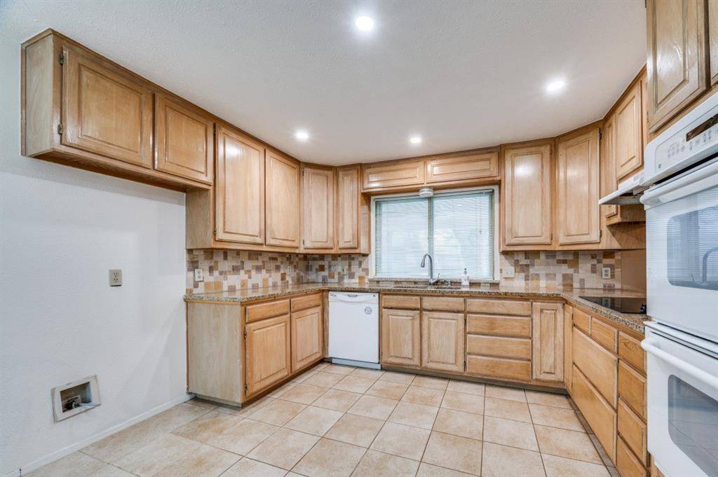 North Richland Hills, TX 76180,6221 Onyx Drive N