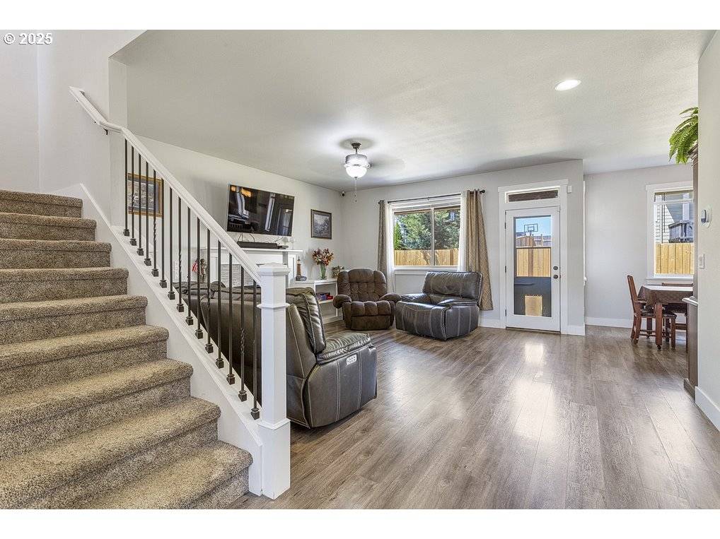 Estacada, OR 97023,989 SE PINEVIEW CT