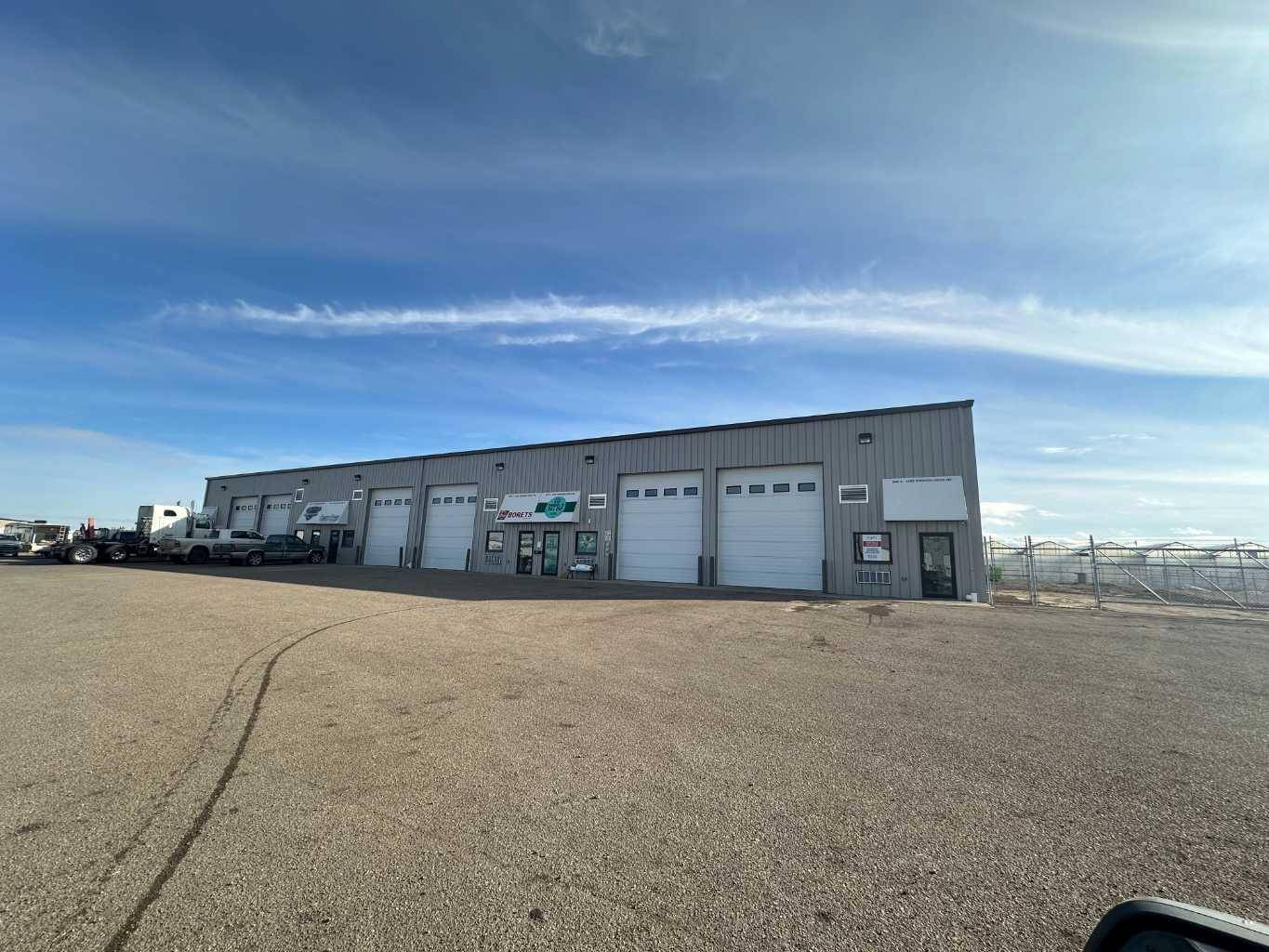 Redcliff, AB T0J2P0,1302 Dirkson DR Northeast #1