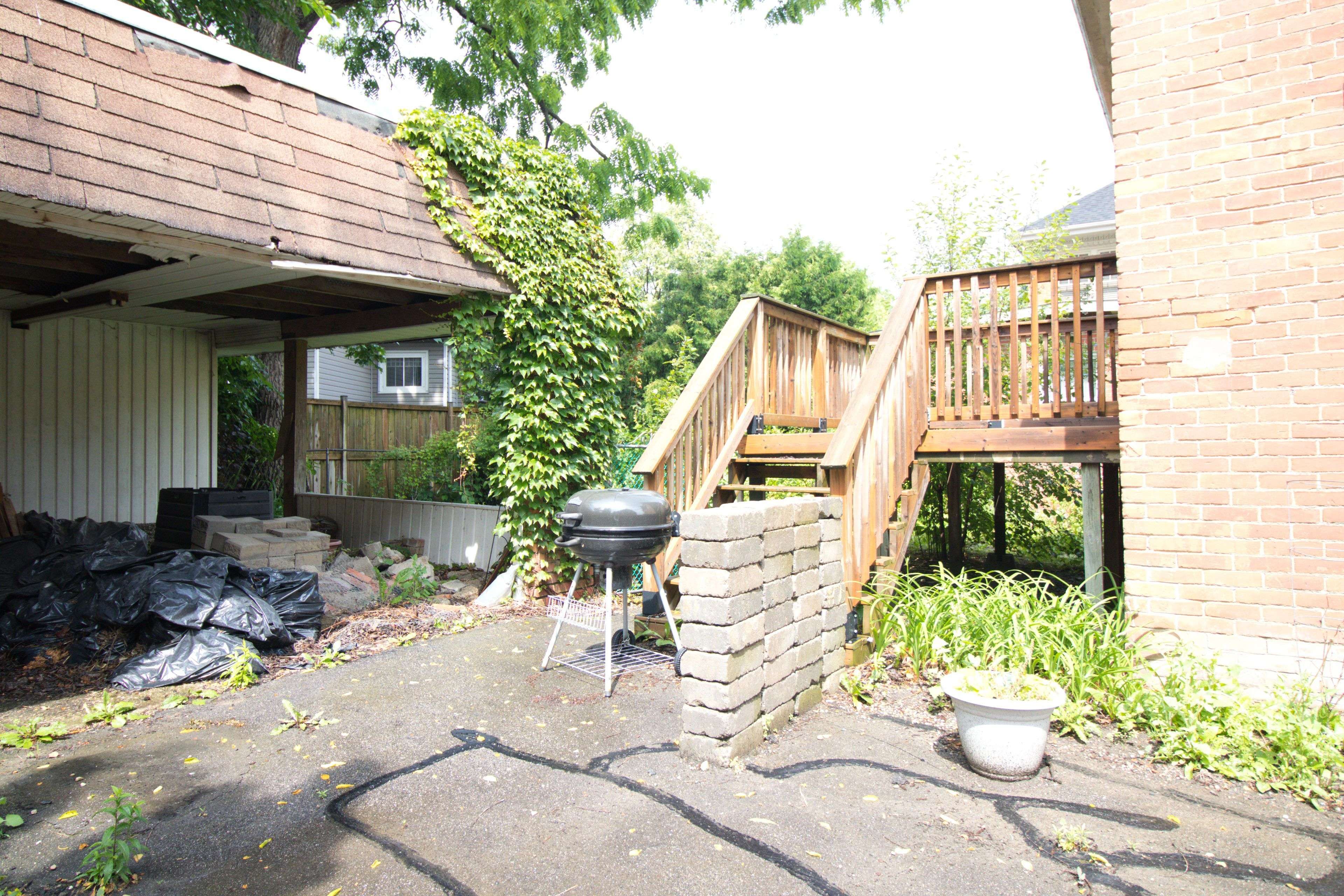 Chatham-kent, ON N7M 2R2,16 West ST