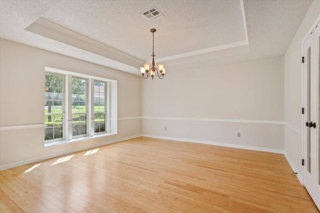 Woodway, TX 76712,10010 Lost Oak Ridge Drive