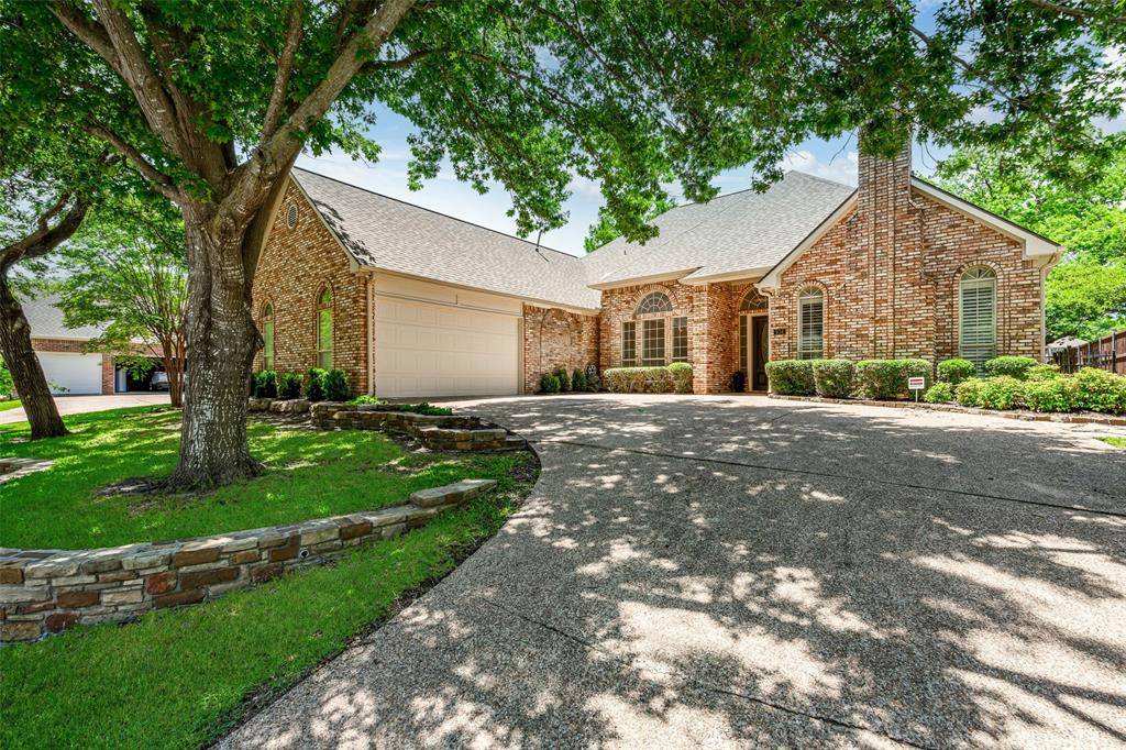 934 Hills Creek Drive, Mckinney, TX 75072