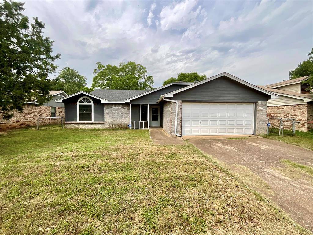 1716 Whittenburg Drive, Fort Worth, TX 76134