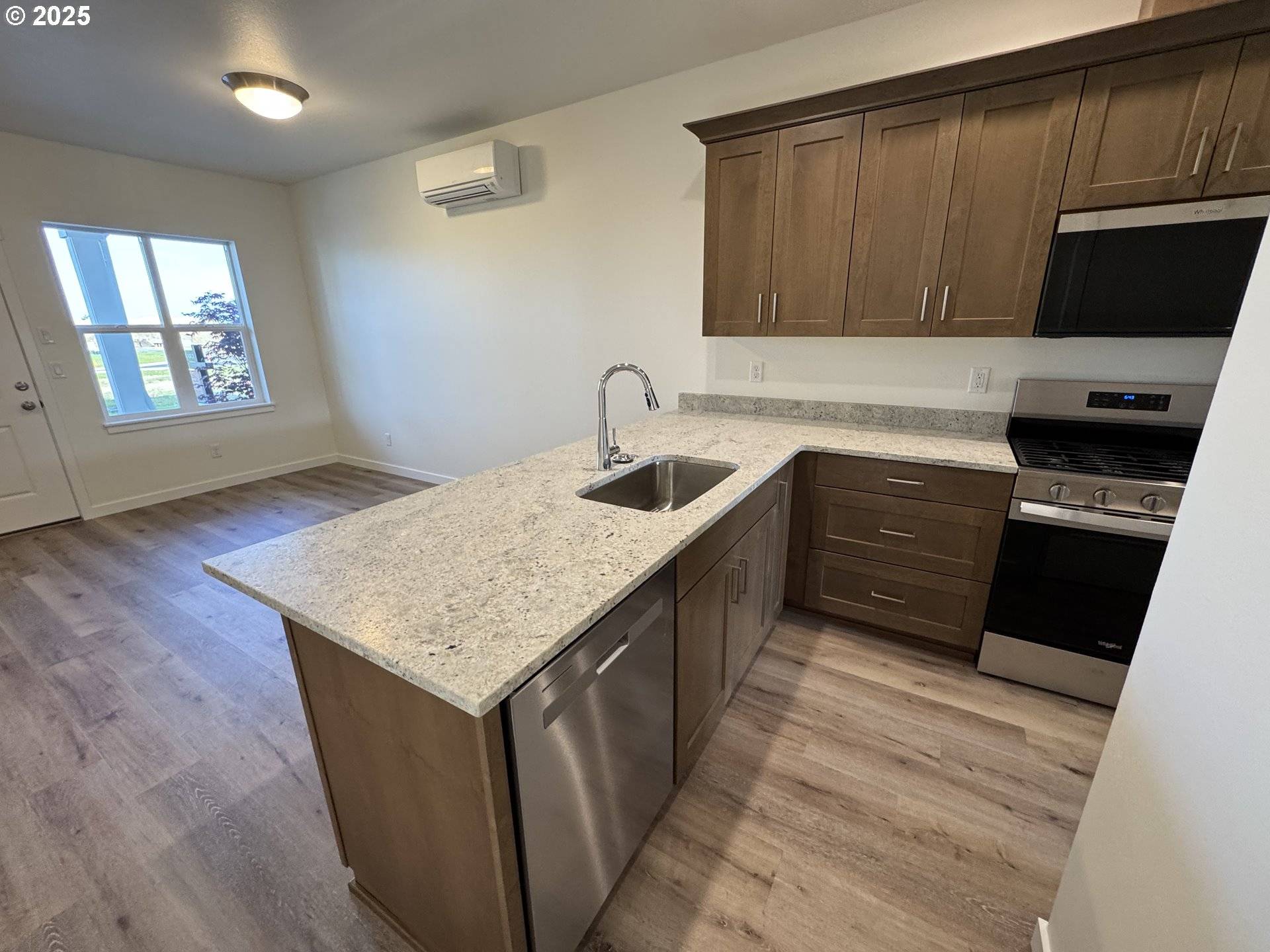 Dallas, OR 97338,367 SE Kitzmiller DR