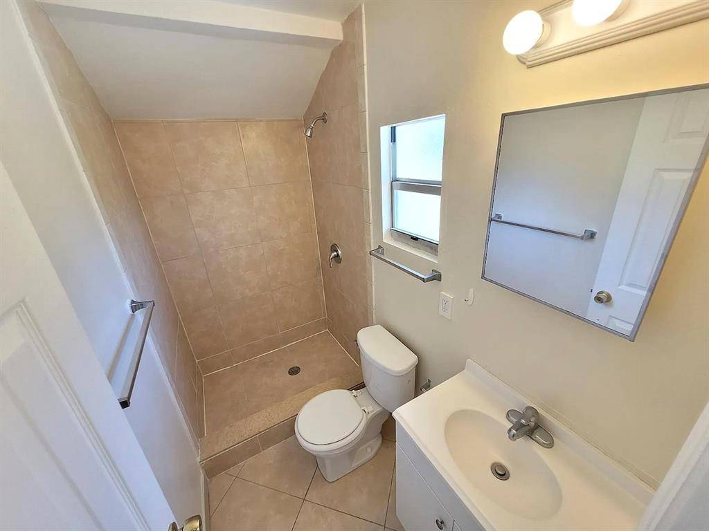 Pompano Beach, FL 33064,4700 NE 14th Ave