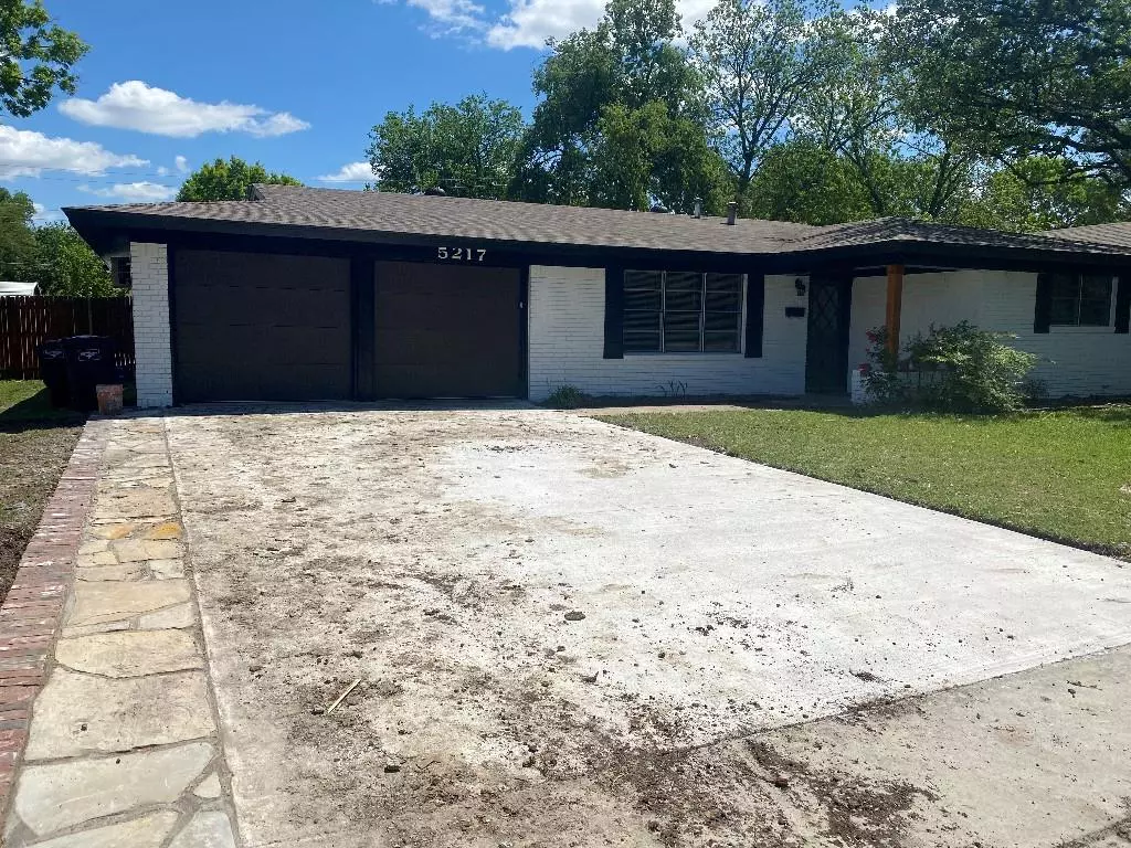 Fort Worth, TX 76133,5217 Wosley Drive