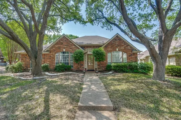 6805 Lochwood Drive,  Plano,  TX 75024
