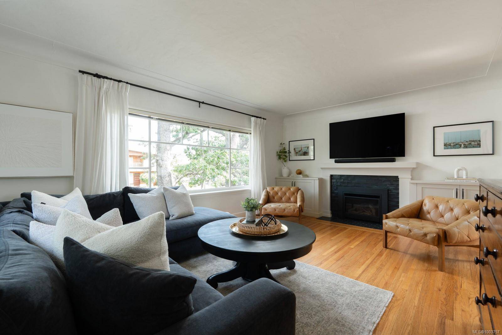 Victoria, BC V8S 4B2,930 Bank St