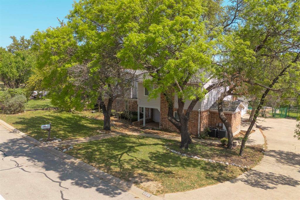 Fort Worth, TX 76179,8536 Lake Country Drive