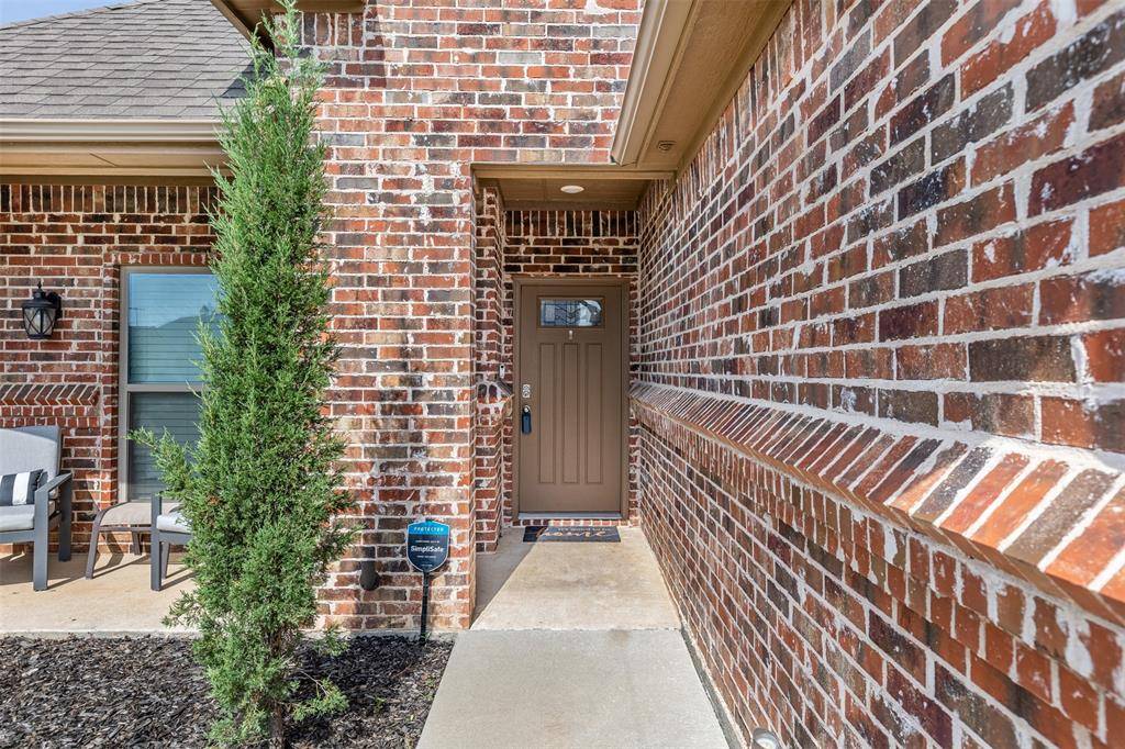 Denison, TX 75020,3853 Iron Ore Drive