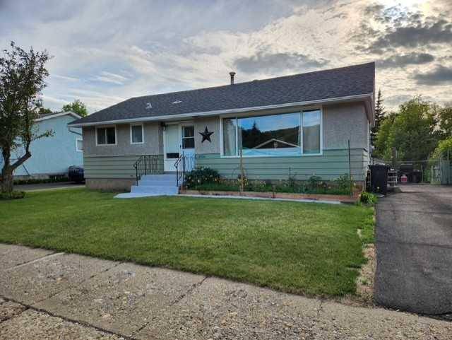 Peace River, AB t8s1g2,8506 95 ST