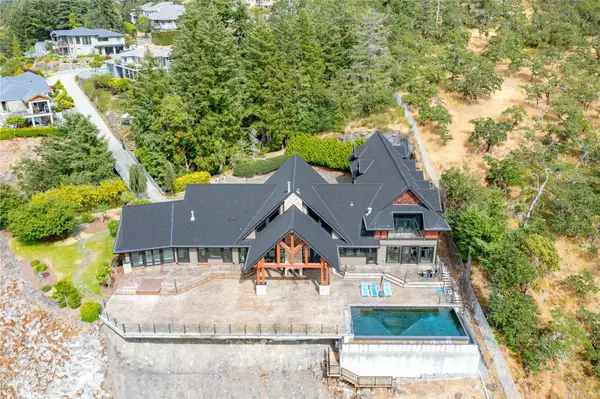 6222 Lower Chippewa Rd #1, Duncan, BC V9L 5P8