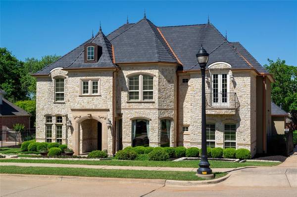3904 Wagon Wheel Drive, Grapevine, TX 76051
