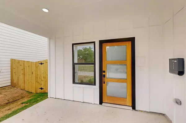 Dallas, TX 75210,4519 Wahoo Street