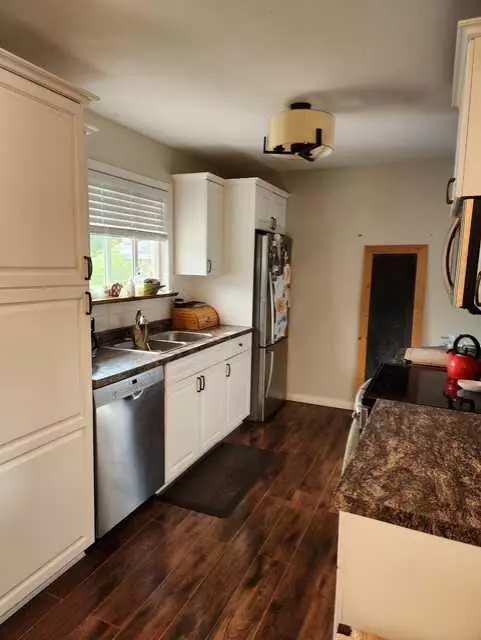 Peace River, AB t8s1g2,8506 95 ST