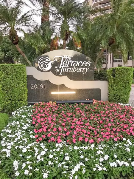 20191 E Country Club Dr #1502, Miami, FL 33180