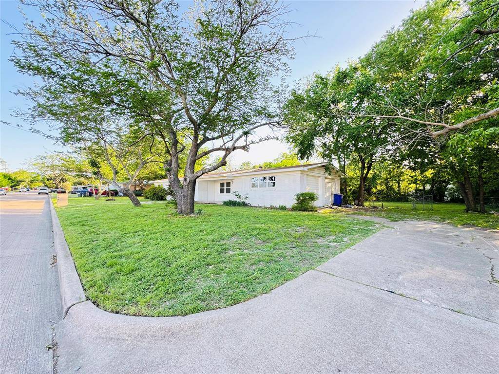 Mansfield, TX 76063,106 Hillcrest Street