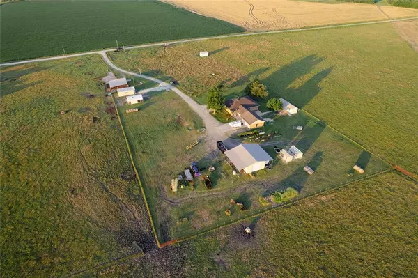 Wolfe City, TX 75496,2546 County Road 4720