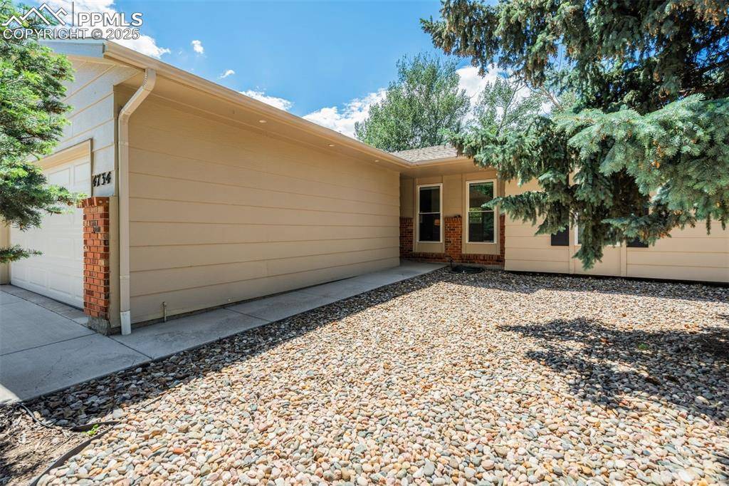 Colorado Springs, CO 80917,4734 Bunchberry LN