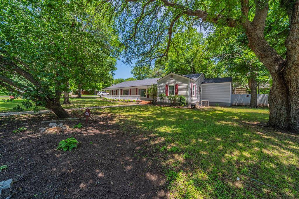 Weatherford, TX 76086,612 W Simmons Street