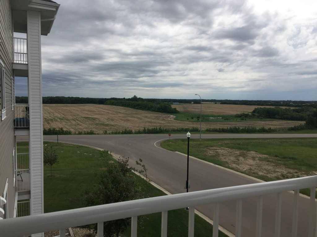 Sylvan Lake, AB T4S0G9,3 Broadway Rise #304