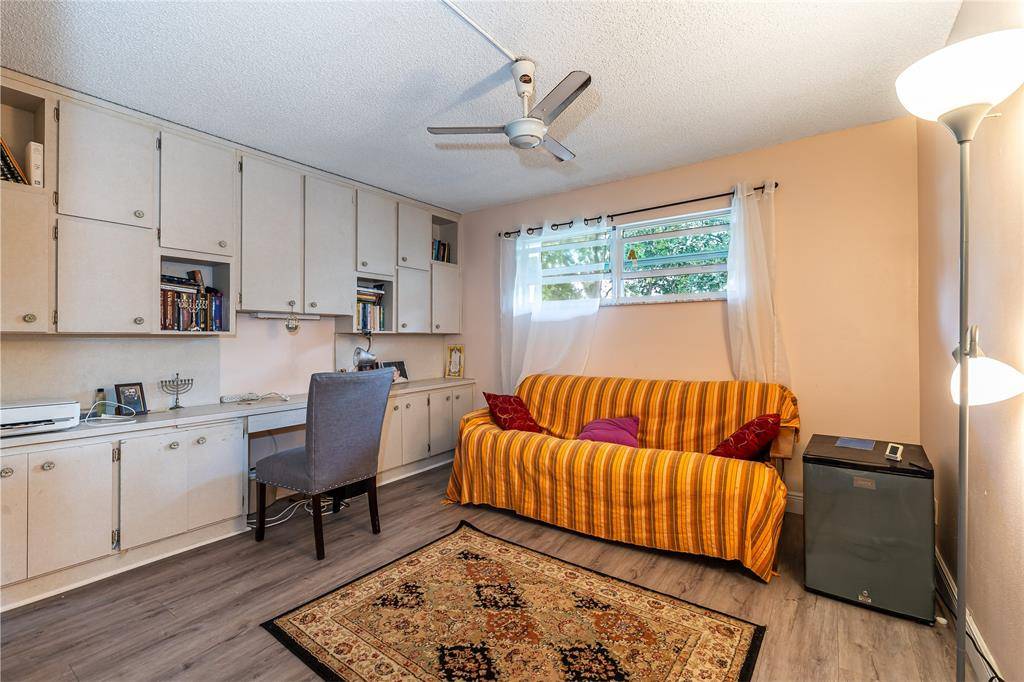 Pembroke Pines, FL 33025,8930 S Hollybrook Blvd #209