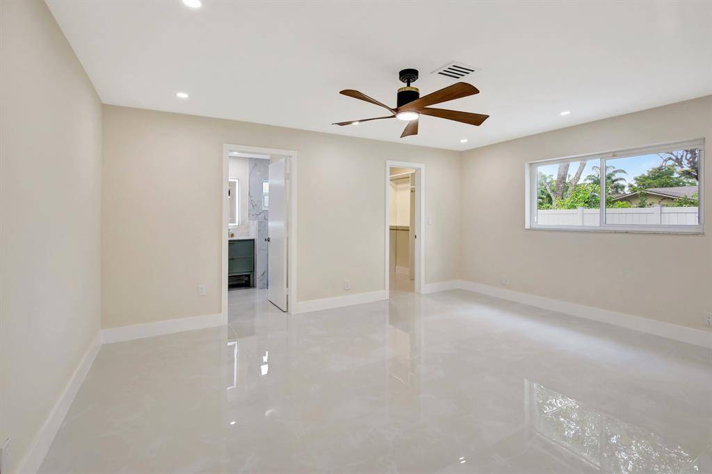 Plantation, FL 33324,855 NW 76th Ter