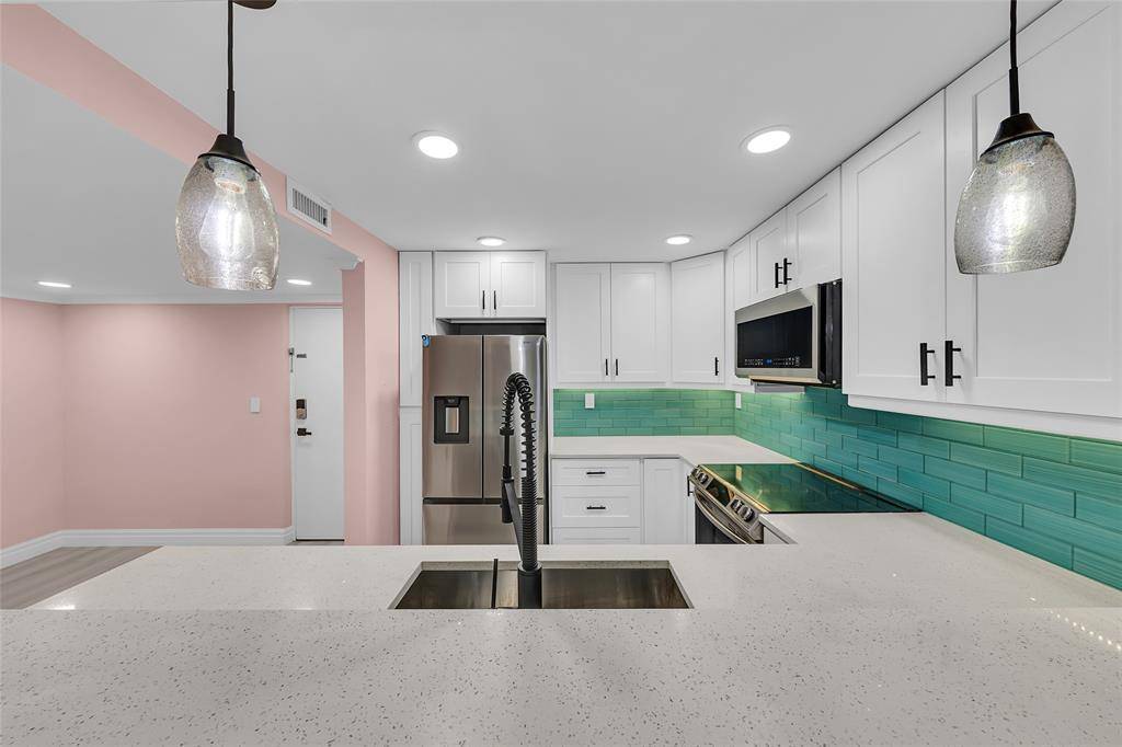 Wilton Manors, FL 33334,3000 NE 5th Ter #215A