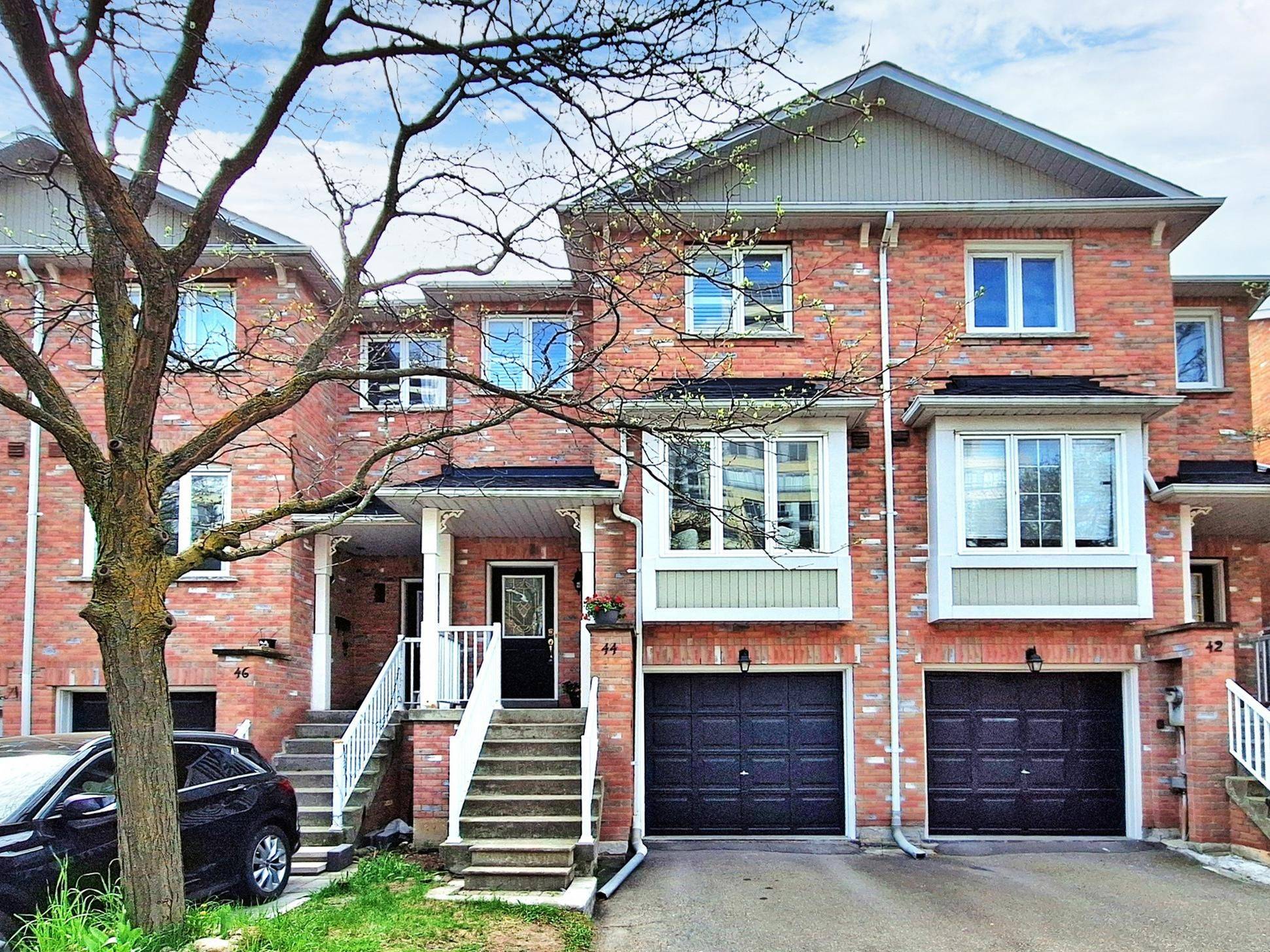 44 Vanity CRES, Richmond Hill, ON L4B 4E5