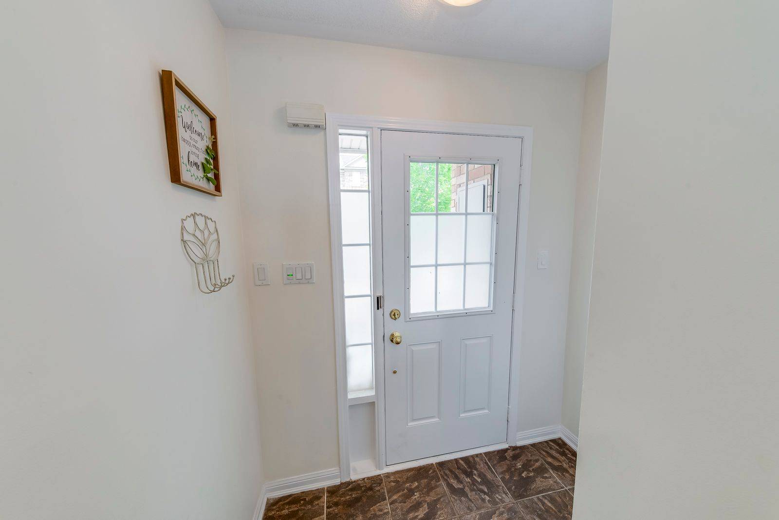 Oakville, ON L6M 0G7,2453 Coho WAY